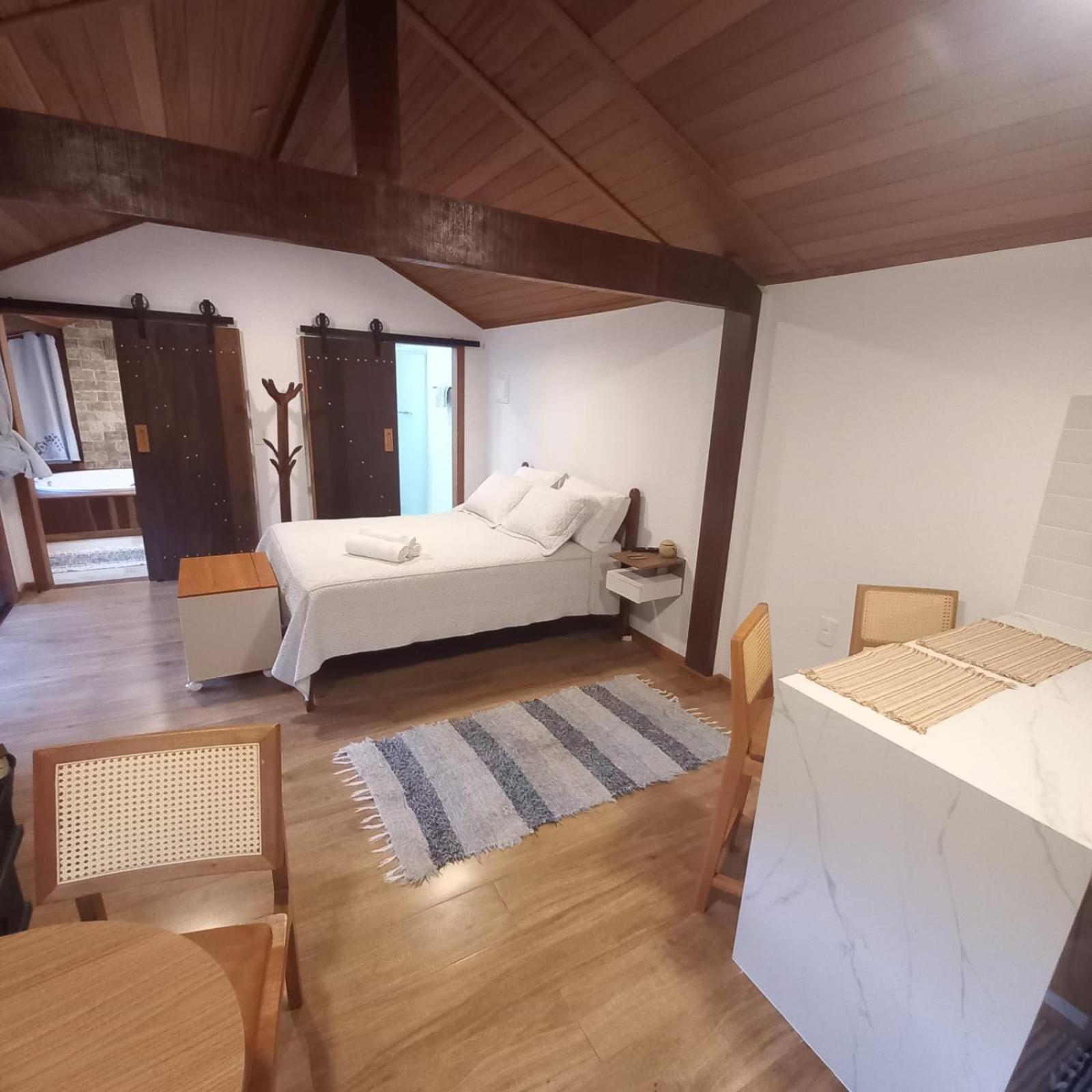 Lodge Chale Canarinho Sao Pedro da Serra (Rio de Janeiro)